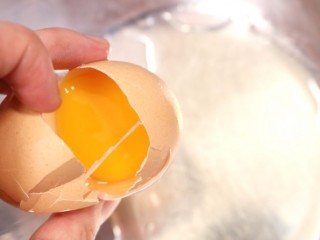 기미, 달걀 흰자로 없애