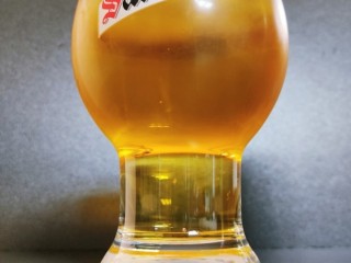 맥주 거꾸로 보관하면 김 안빠져